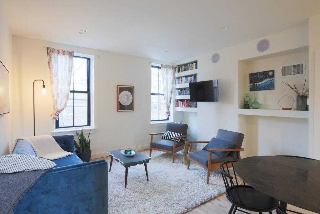 Large 2 Bdr With Deck Hosted By Stayrafa Philadelphia Exterior photo
